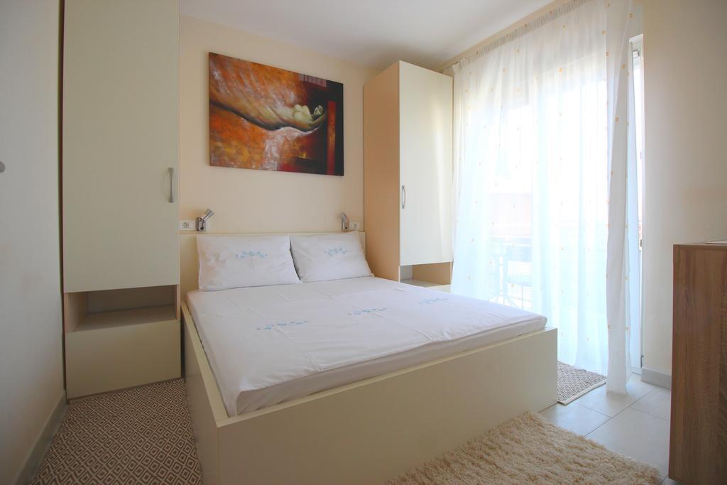 Apartment Brigite روفينج المظهر الخارجي الصورة